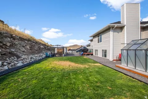 Exterior - 10965 N Wallace Ln, Tremonton, UT 84337 photo 2 of 9