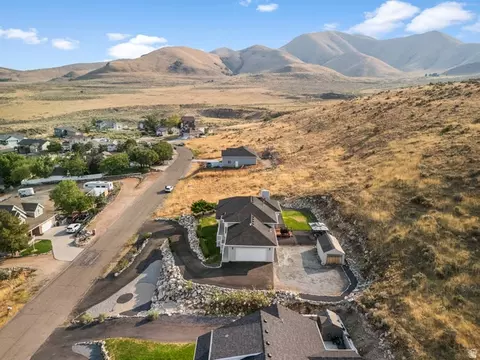View/Area - 10965 N Wallace Ln, Tremonton, UT 84337 photo 3 of 5