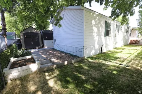 247 Hidden Dr, Sandy, UT 84070 photo 3