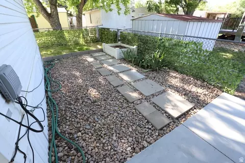 247 Hidden Dr, Sandy, UT 84070 photo 5