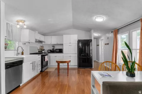247 Hidden Dr, Sandy, UT 84070 photo 8