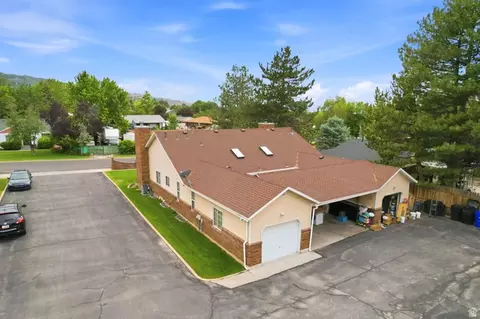 Exterior - 552 W 2900 S, Bountiful, UT 84010 photo 3 of 3