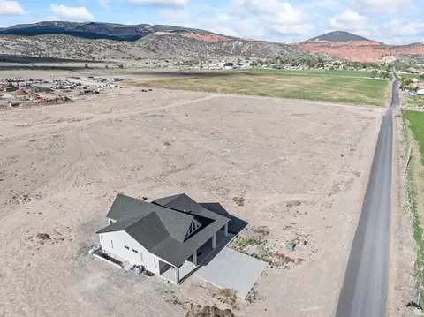 View/Area - 1036 W Chads Rd, Bicknell, UT 84715 photo 2 of 4