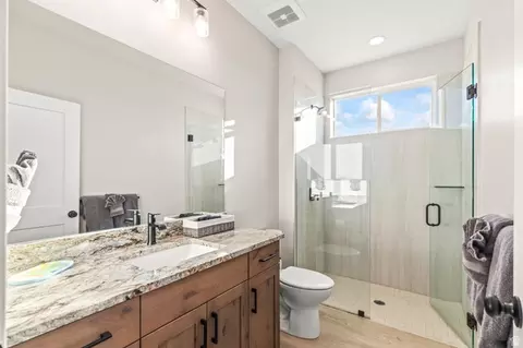 Bath - 1036 W Chads Rd, Bicknell, UT 84715 photo 6 of 6