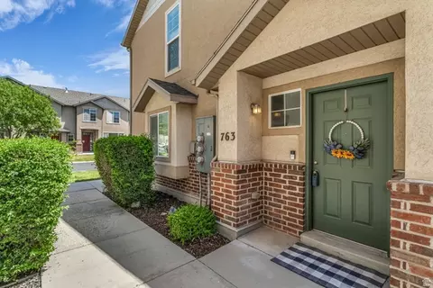 763 Buckingham Dr UNIT A, North Salt Lake, UT 84054