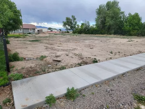 325 S 100 E # 2, Delta, UT 84624 photo 3