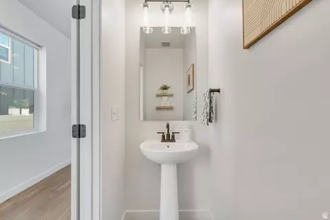 Entry Way - 1244 E 1475 N, Payson, UT 84651 photo 2 of 4