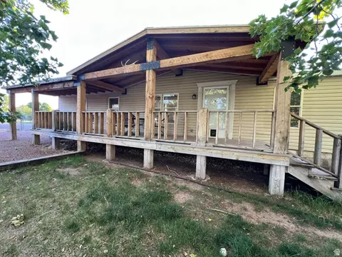 461 E 500 S, Roosevelt, UT 84066