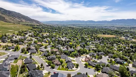 View/Area - 729 Eagle View Dr, Providence, UT 84332 photo 15 of 18