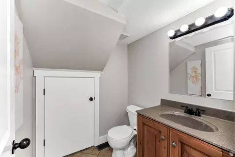 Bath - 729 Eagle View Dr, Providence, UT 84332 photo 5 of 6