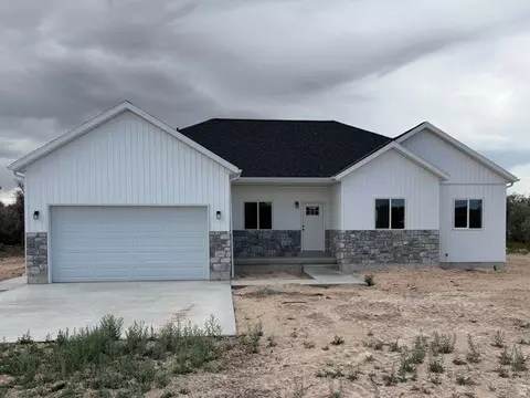 3563 W Cobble Hollow Dr, Roosevelt, UT 84066