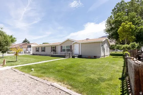 355 S 300 E, Monroe, UT 84754