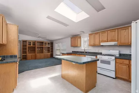 Kitchen - 355 S 300 E, Monroe, UT 84754 photo 1 of 4