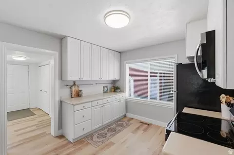 Entry Way - 979 S 400 E, Orem, UT 84097 photo 1 of 1