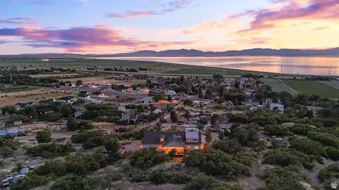 View/Area - 7295 S 600 W, Willard, UT 84340 photo 8 of 9
