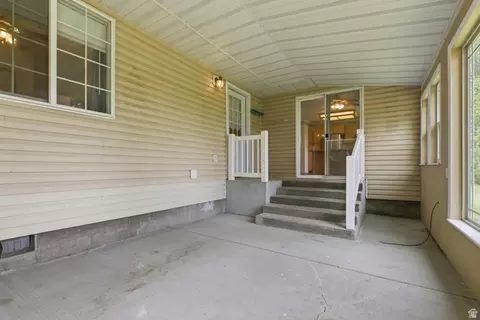 Exterior - 435 E 4th N, Preston, ID 83263 photo 2 of 7
