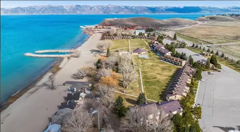 2176 S Bear Blvd #458, Garden City, UT 84028