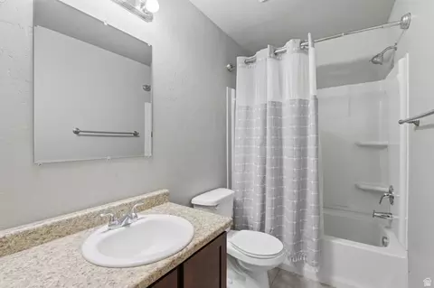 Bath - 310 N 680 E, Vineyard, UT 84058 photo 2 of 3