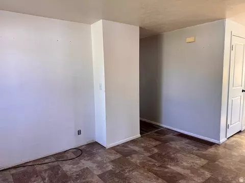 Living - 271 N 150 E, Delta, UT 84624 photo 2 of 6