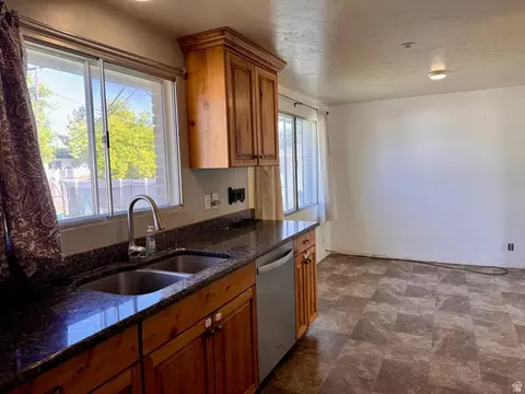 Kitchen - 271 N 150 E, Delta, UT 84624 photo 4 of 4