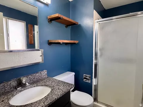 Bath - 271 N 150 E, Delta, UT 84624 photo 3 of 3