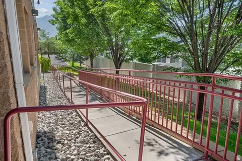 11086 S Grape Arbor Pl Apt 101 E, Sandy, UT 84070 photo 24