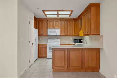11086 S Grape Arbor Pl Apt 101 E, Sandy, UT 84070 photo 9