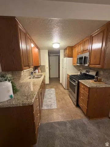 Kitchen - 1164 E Mountian Rd N, Logan, UT 84321 photo 3 of 4