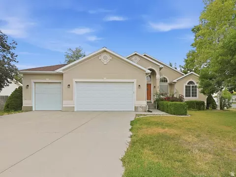 107 E Pebble Beach Dr, Stansbury Park, UT 84074