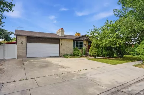 2303 W Harvestland Dr S, Salt Lake City, UT 84129