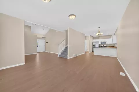Living - 1364 E Old Maple Ct S, Murray, UT 84117 photo 8 of 10