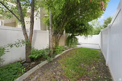 Exterior - 1364 E Old Maple Ct S, Murray, UT 84117 photo 5 of 5