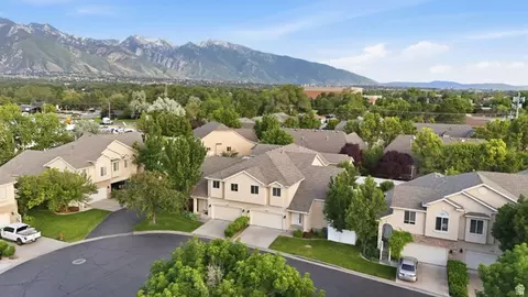 View/Area - 1364 E Old Maple Ct S, Murray, UT 84117 photo 1 of 7