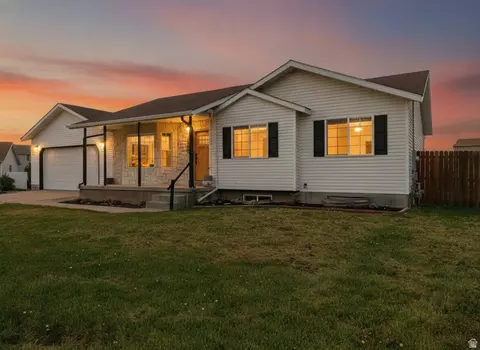 1261 E 25 S, Hyrum, UT 84319