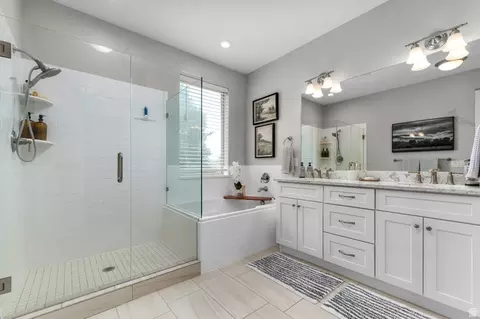 Bath - 286 E Sandy Sage Way, Sandy, UT 84070 photo 1 of 3