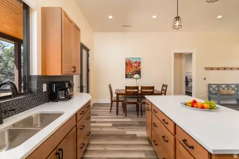 Kitchen - 369 W Pinyon Pine Dr, Orderville, UT 84758 photo 2 of 3