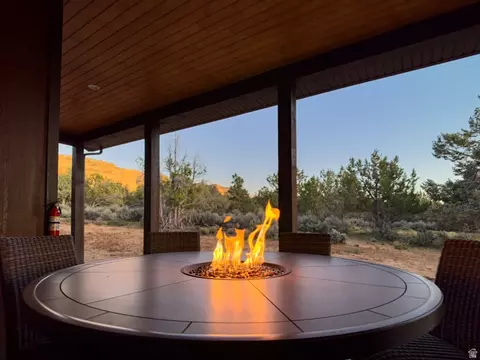 Exterior - 369 W Pinyon Pine Dr, Orderville, UT 84758 photo 5 of 10