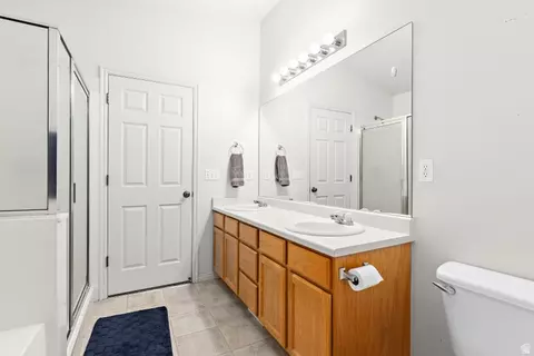 Bath - 1236 S 1440 E, Provo, UT 84606 photo 2 of 5