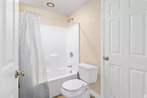 Bath - 1236 S 1440 E, Provo, UT 84606 photo 4 of 5
