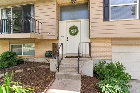 Exterior - 42 E Bonita Way, Centerville, UT 84014 photo 2 of 8