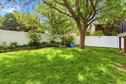 Exterior - 42 E Bonita Way, Centerville, UT 84014 photo 8 of 8