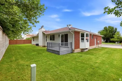 Exterior - 929 W Brandermill Cv, Murray, UT 84123 photo 7 of 7