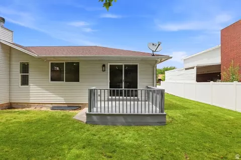 Exterior - 929 W Brandermill Cv, Murray, UT 84123 photo 6 of 7