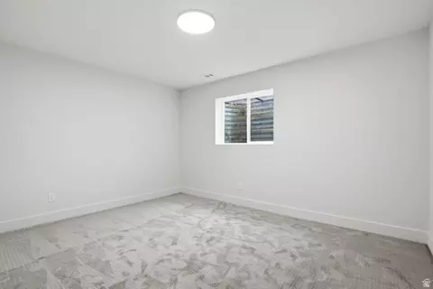 Bedroom - 929 W Brandermill Cv, Murray, UT 84123 photo 2 of 6