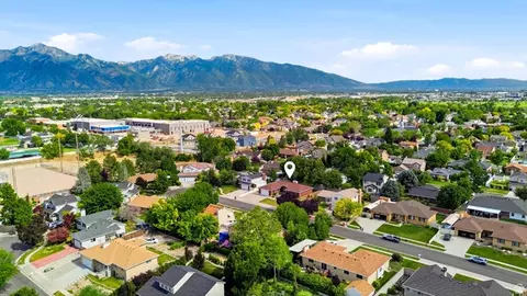 View/Area - 929 W Brandermill Cv, Murray, UT 84123 photo 6 of 9