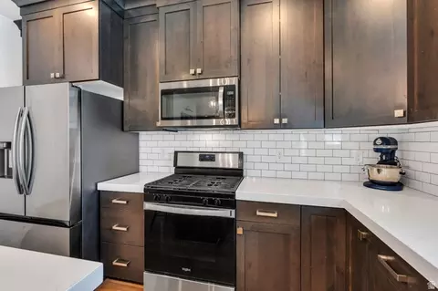 Kitchen - 7197 N Clear Sky Ln, Eagle Mountain, UT 84005 photo 3 of 3