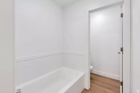 Bath - 7197 N Clear Sky Ln, Eagle Mountain, UT 84005 photo 3 of 4