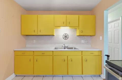 Kitchen - 245 E 600 N, Tooele, UT 84074 photo 3 of 5