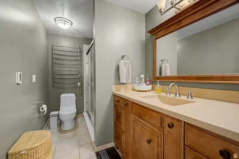 Bath - 899 E 7905 S, Sandy, UT 84094 photo 1 of 3