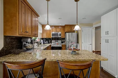 Kitchen - 899 E 7905 S, Sandy, UT 84094 photo 1 of 5